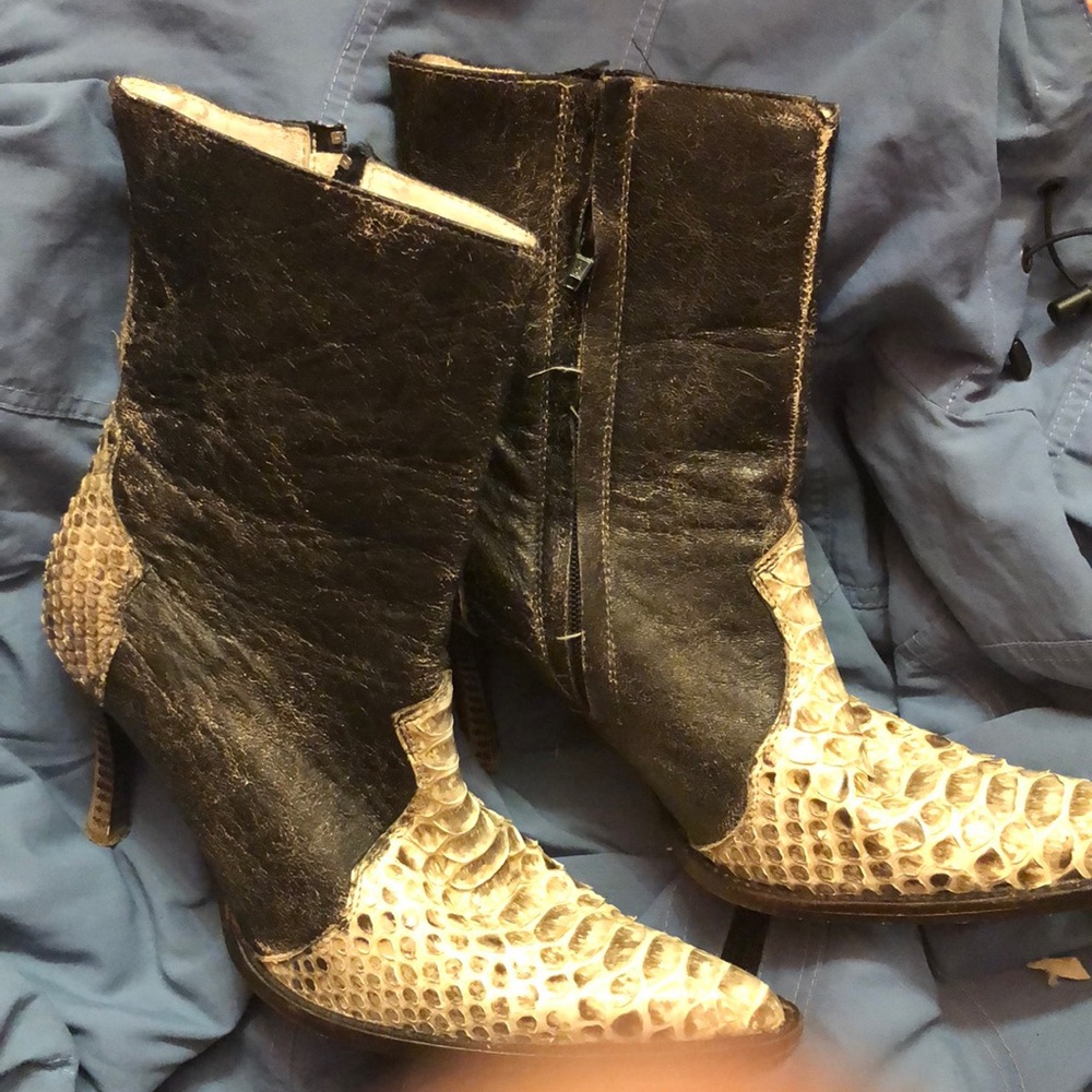 Los Altos python boots